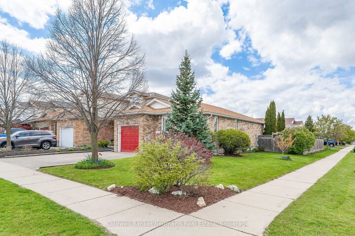Property Photo: 116 Doyle Drive ON N1G 5B4