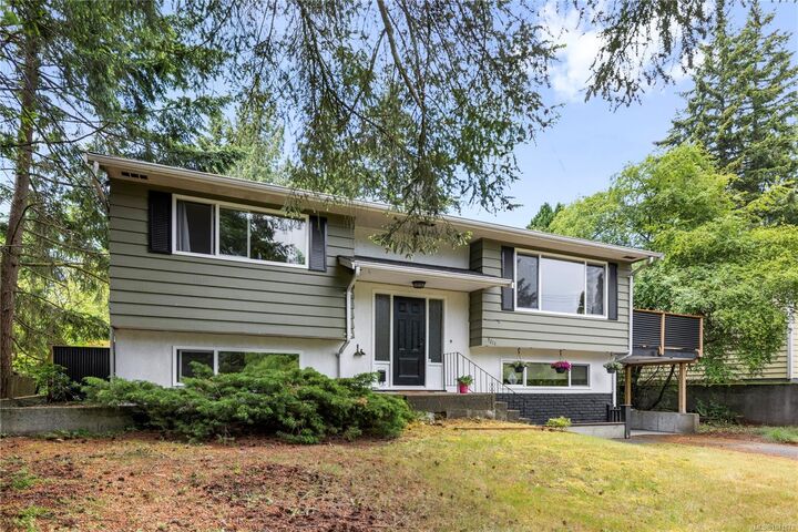 3211 Uplands Dr — photo 1