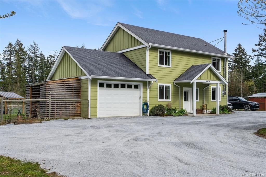 Property Photo: 4425 Telegraph Rd BC V0R 1N2