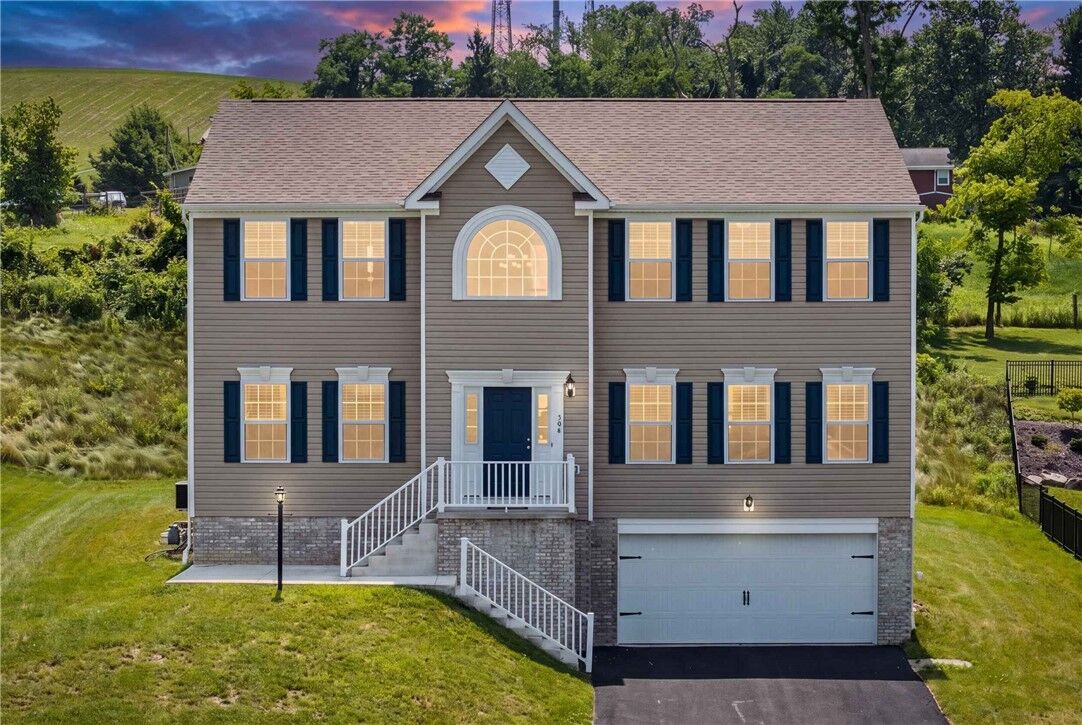 Property Photo:  304 Rose Hill Ct  PA 15317 