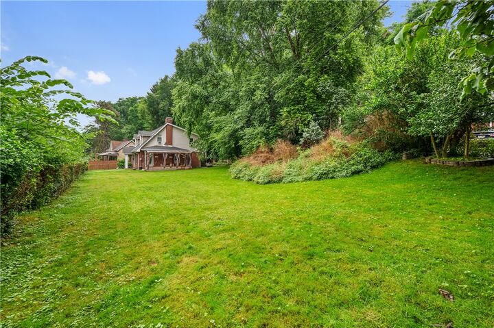 Property Photo:  448 Seldon  PA 15147 