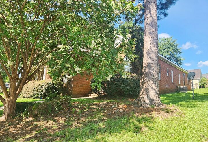 Property Photo:  1817 Regalwood Drive  GA 31721 