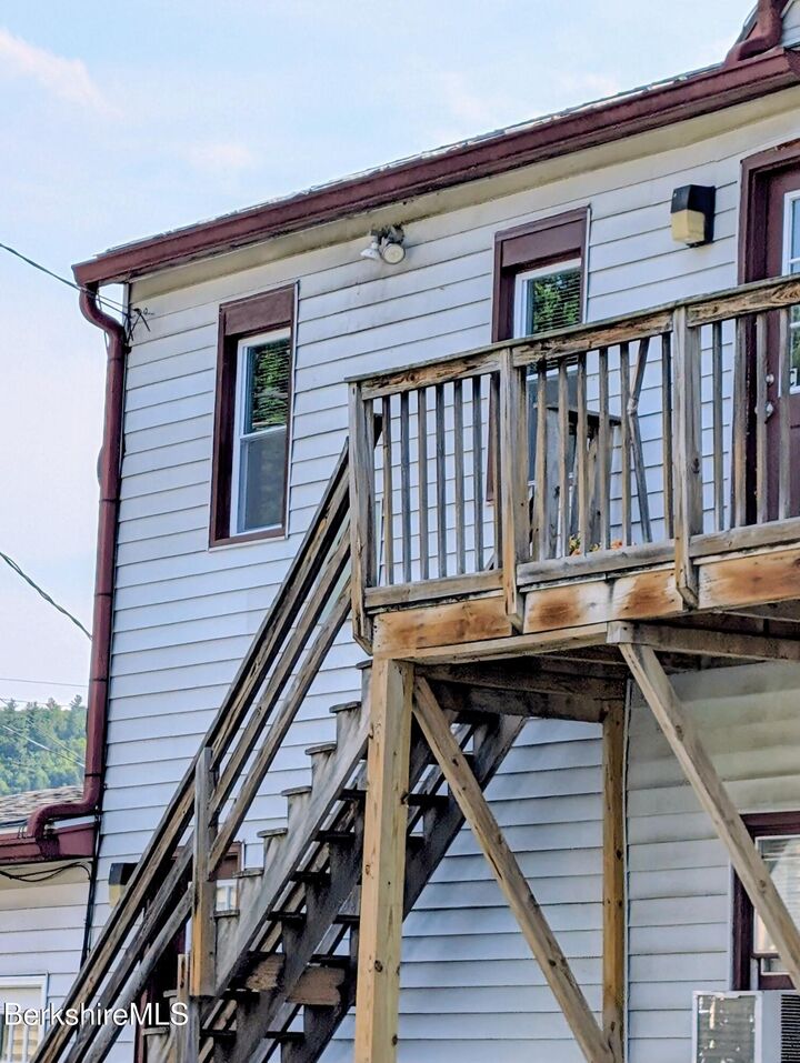 Property Photo:  20 Porter St C  MA 01247 