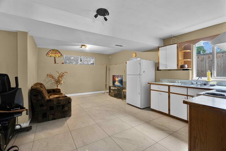 Property Photo: 10258 Sheaves Court BC V4C 8C9