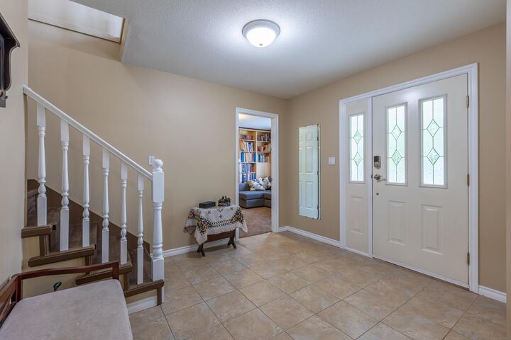 Property Photo: 34908 Millar Crescent BC V2S 7K5