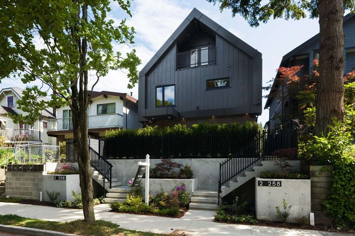 258 E 19 Avenue 2 — photo 1
