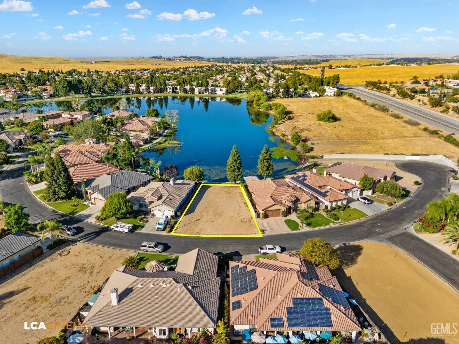 Property Photo: 6414 Bellorita Drive CA 93306