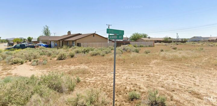 Property Photo:  0 Jacaranda  Ave  CA 93505 