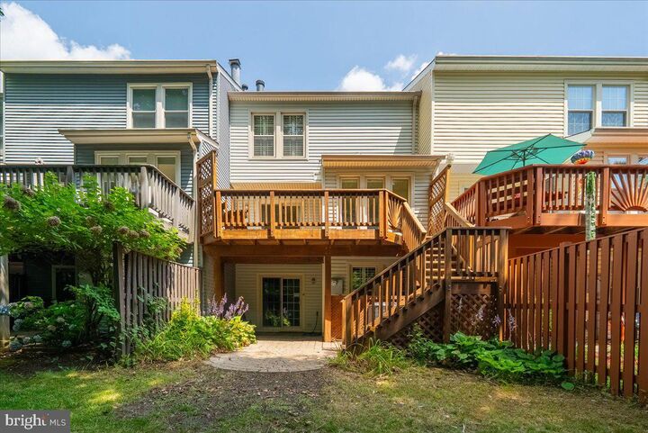 Property Photo:  6090 Joust Lane  VA 22315 
