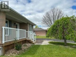 Property Photo:  329 Mary Street West  ON K9V 5X5 