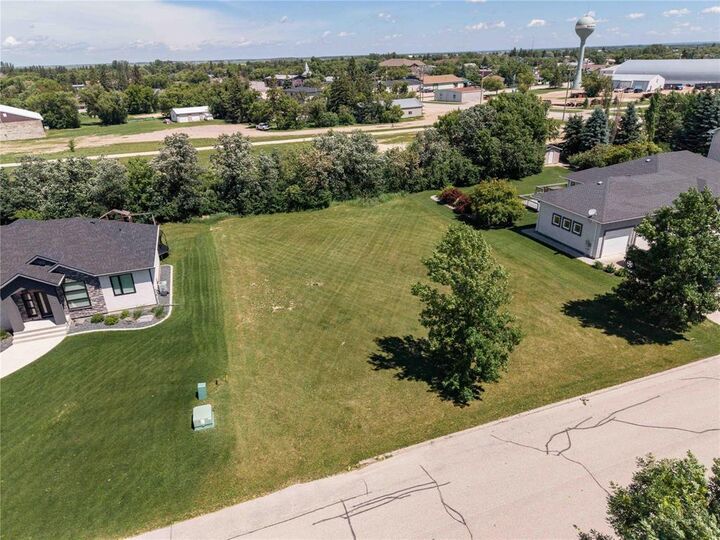 Property Photo:  18 Panorama Drive  MB R0E 0C0 