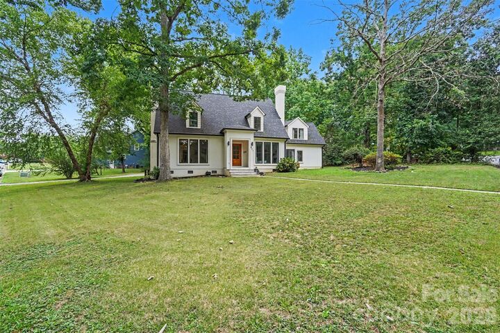 Property Photo:  821 Dare Court  NC 28054 