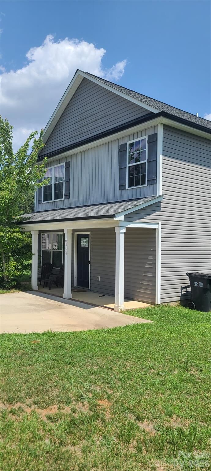 Property Photo: 6555 Wedron Court NC 28216