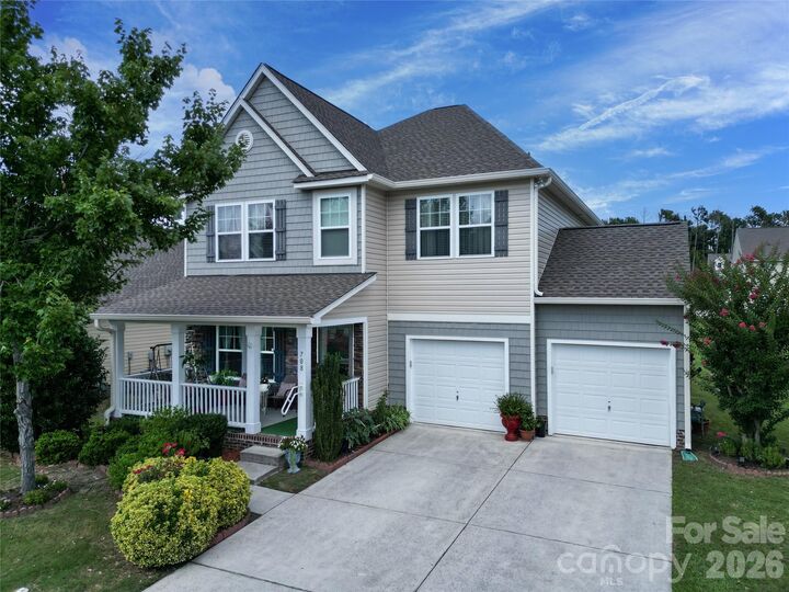Property Photo: 708 Constance Way SC 29730