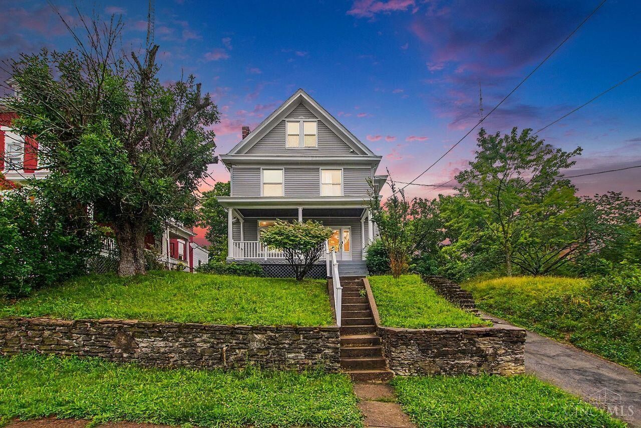 Property Photo:  814 Summit Avenue  OH 45204 