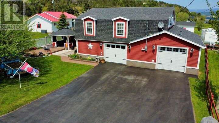 3 Paynes Point Road — photo 1