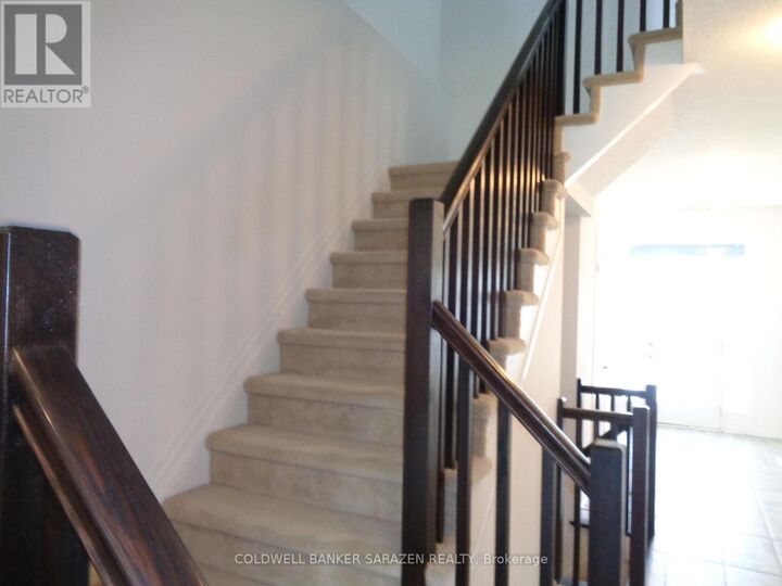 Photo de la propriété: 144 Hawkshaw Crescent South ON K2J 0J6