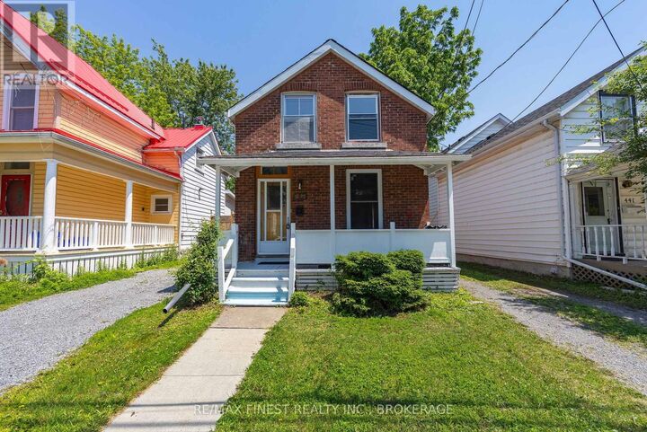 Property Photo: 445 Albert Street ON K7L 3W4