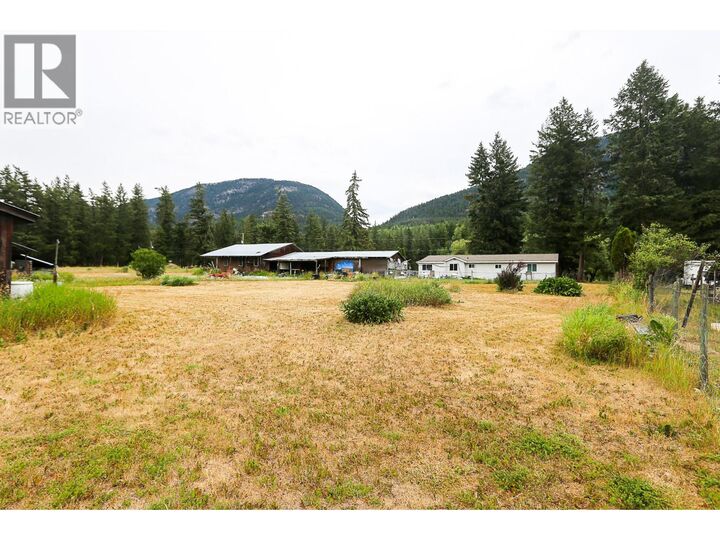 Property Photo: 4079 Dixon Mountain Road BC V0E 1E0
