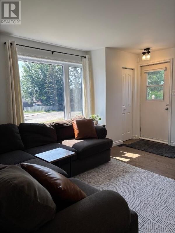 Property Photo:  8 Ruttan St  ON P7A 5C3 