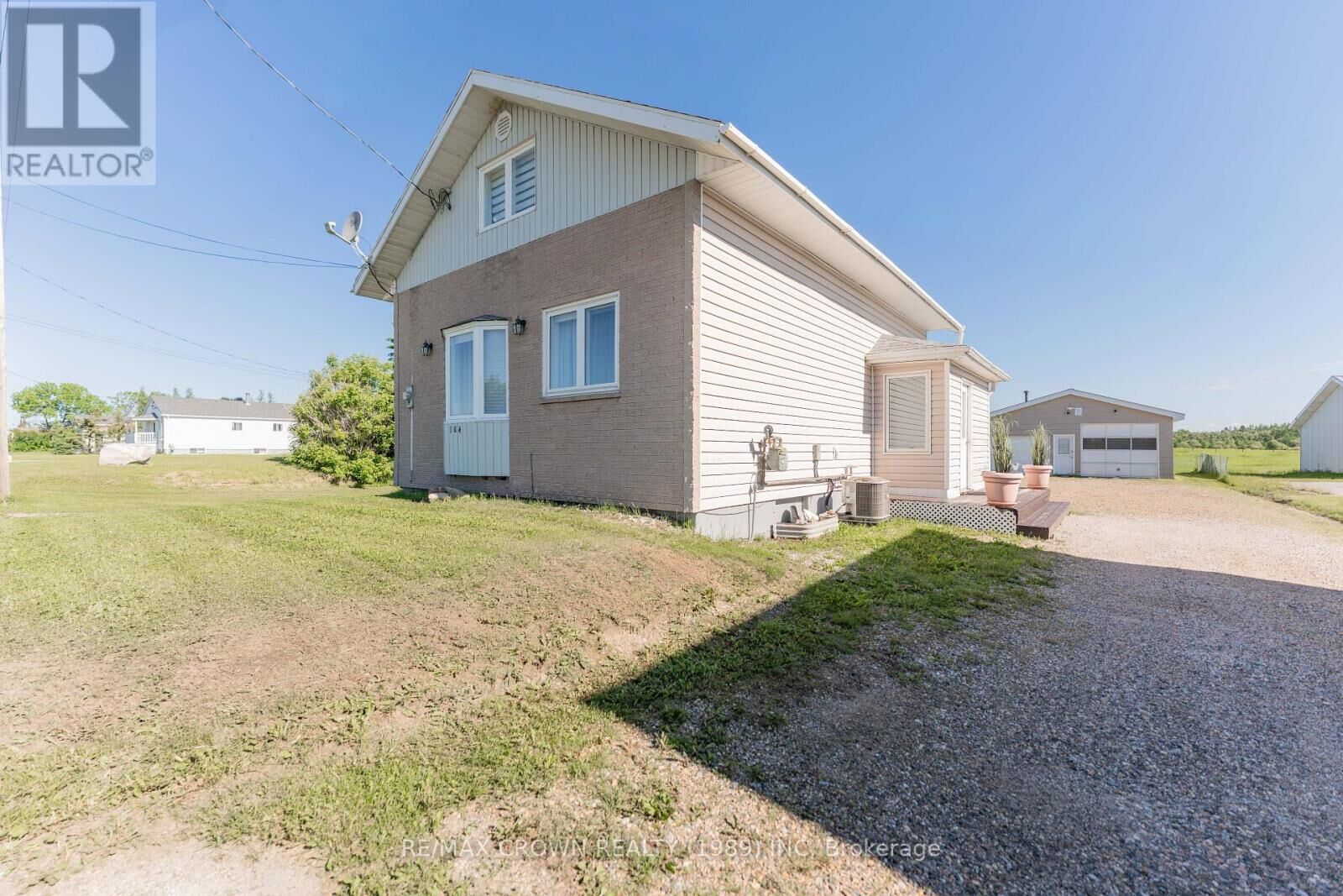 Property Photo: 104 Government Road Opasatika ON P0L 1Z0