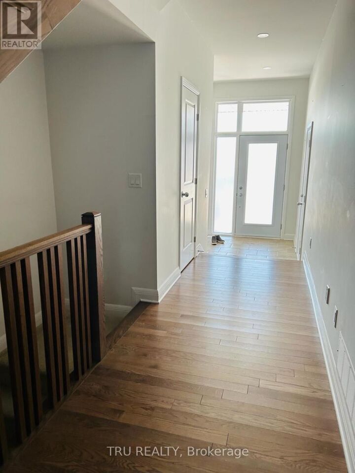 Property Photo: 316 Wigwas Street ON K1K 5A1