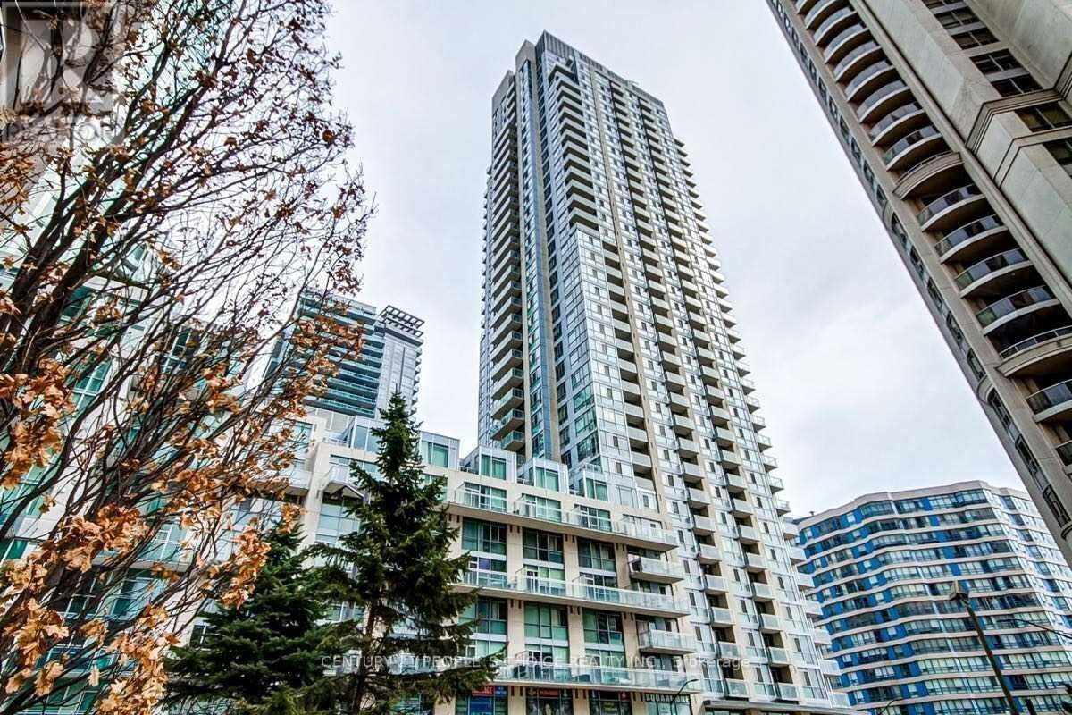 Property Photo: 225 Webb Drive 703 ON L5B 4P2