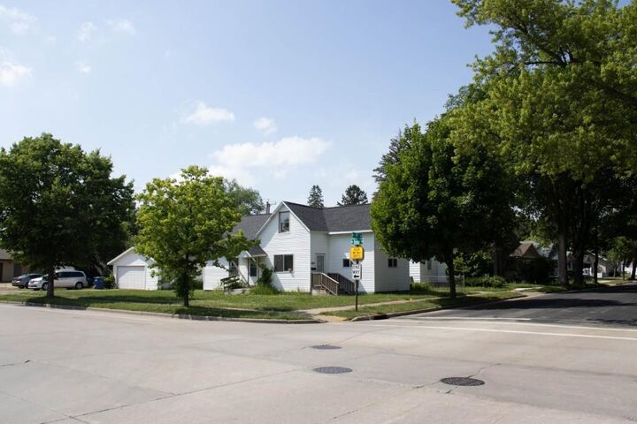Property Photo: 1002 N 1st Avenue WI 54401