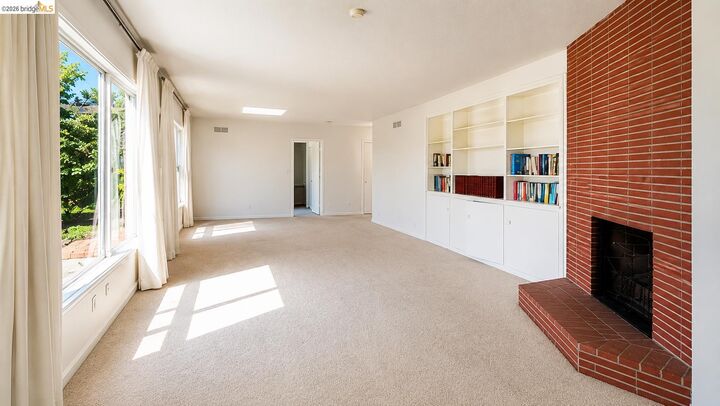 Property Photo:  618 Prospect Ave  CA 94610 
