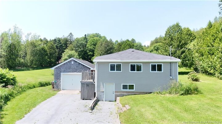Property Photo:  75 Jones Drive  NB E2K 5J6 