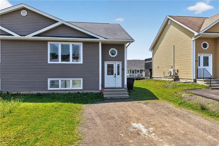 46 Tanya — photo 1