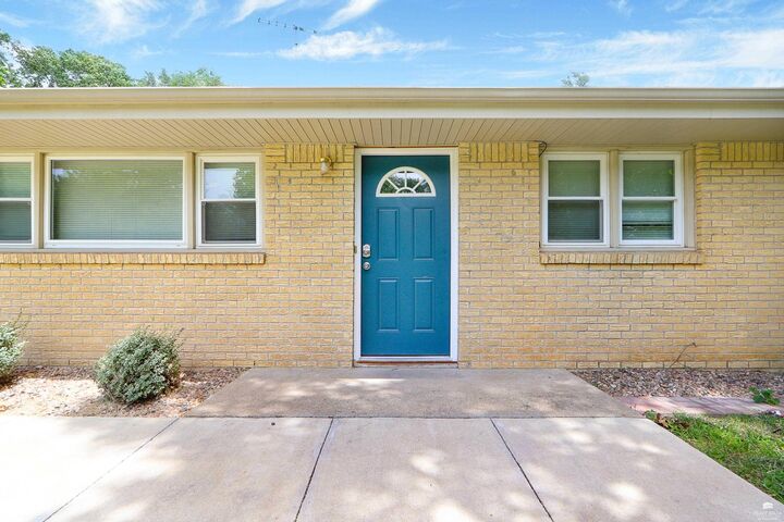 Property Photo: 1736 Winne Drive KS 66502