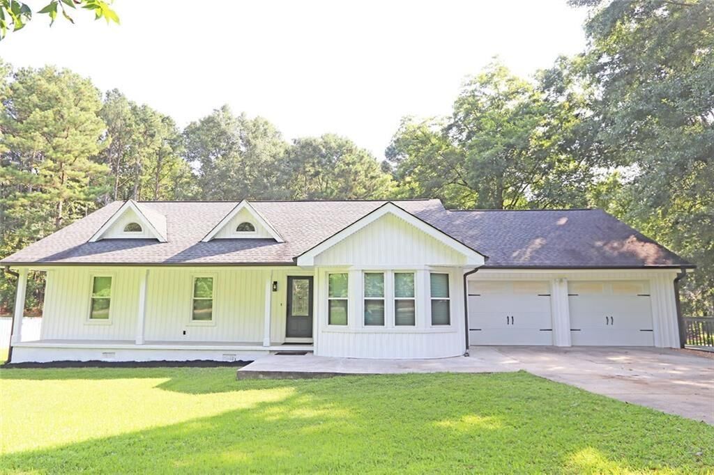 Property Photo: 42 Dale Street GA 30179