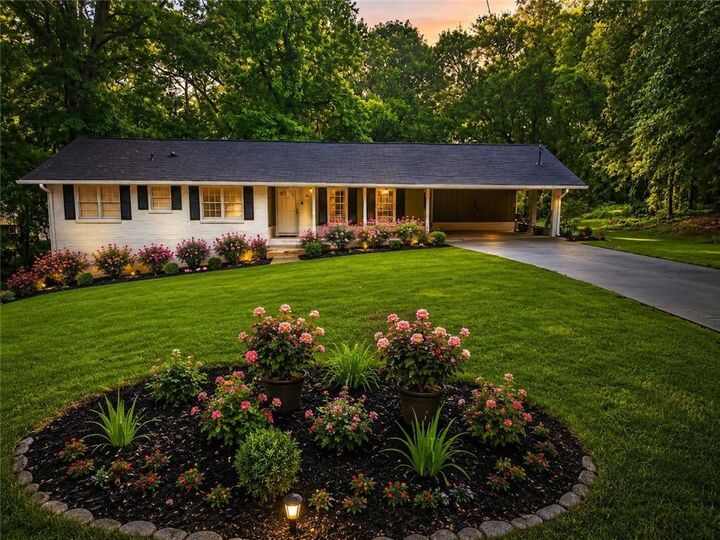 Property Photo:  2826 Manor Court  GA 30078 