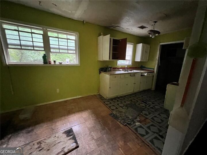 Property Photo:  118 Meriwether Street  GA 30220 