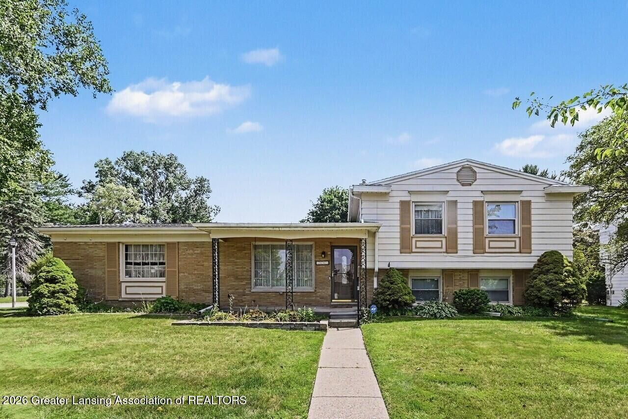 Property Photo:  1003 Blanchette Drive  MI 48823 