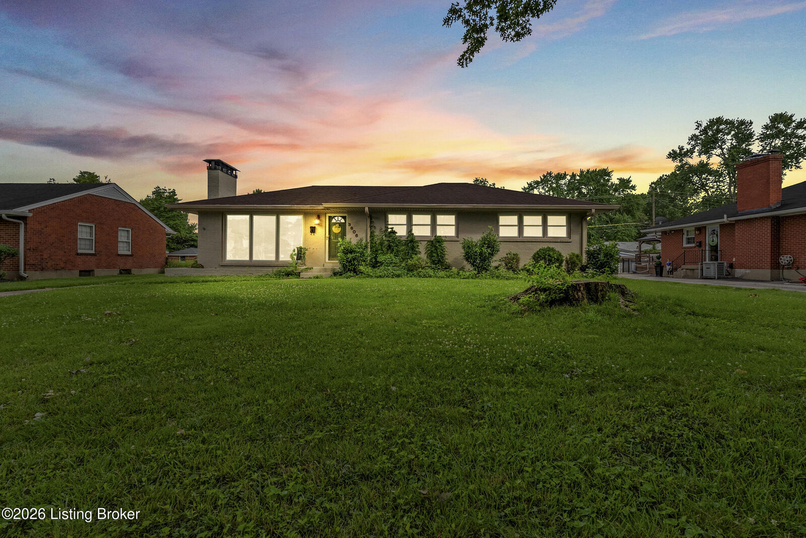 Property Photo:  3606 Norbourne Blvd  KY 40207 