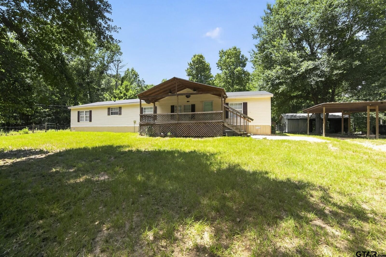 Property Photo: 350 County Road 3911 TX 75766