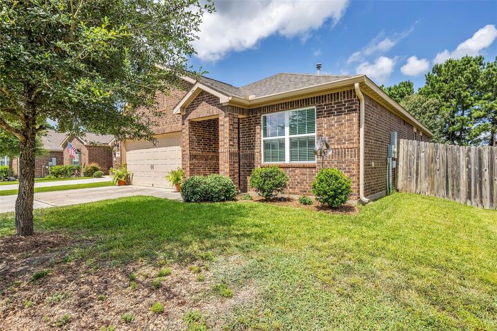 Property Photo:  7622 Dragon Pearls Lane  TX 77304 
