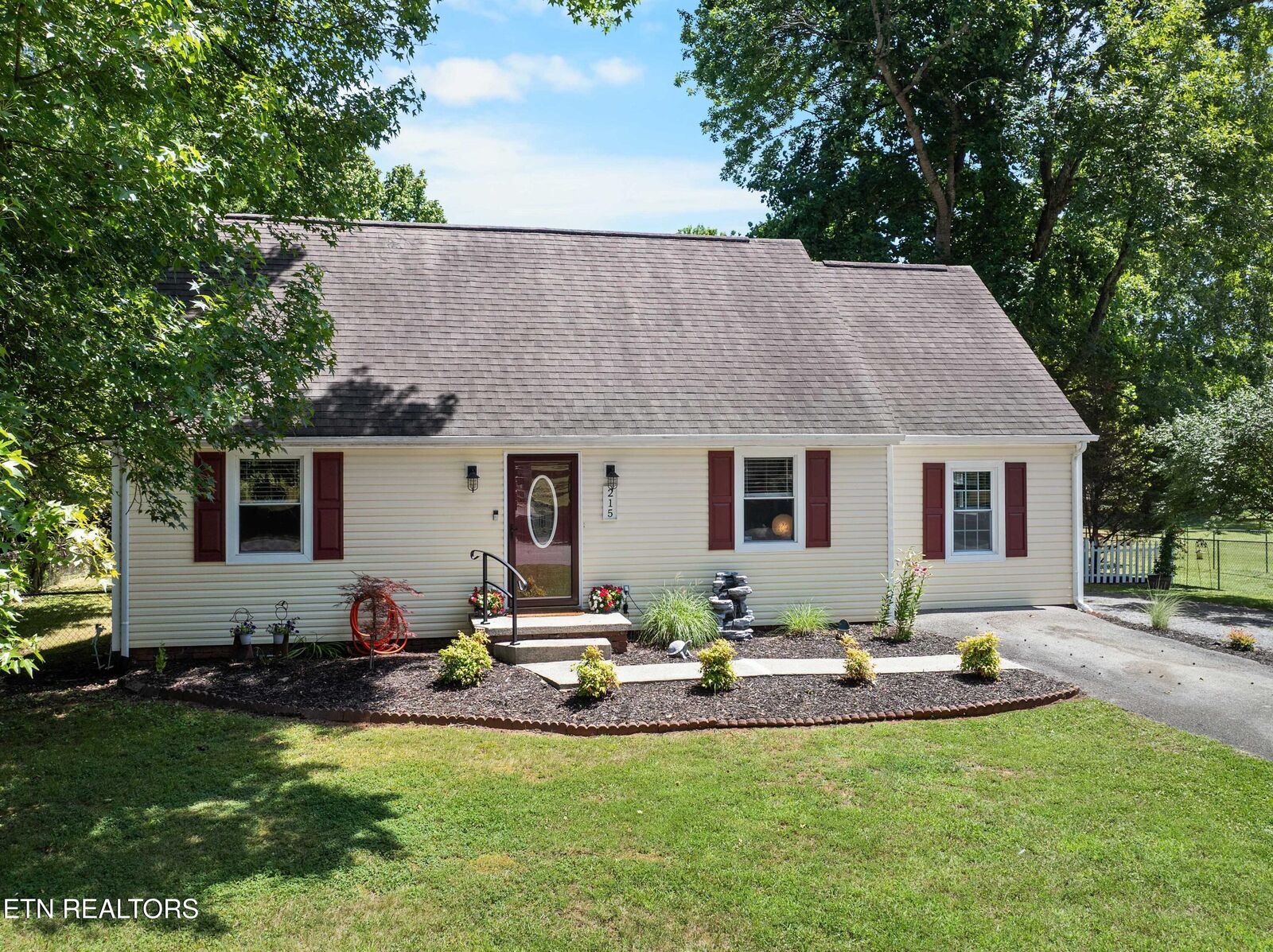 Property Photo: 215 Tusculum Drive TN 37830
