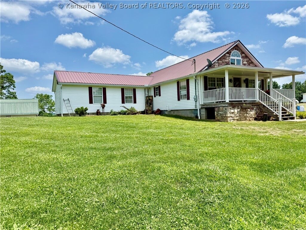Property Photo:  2821 Cedar Lakes Drive  WV 25271 
