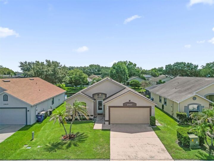 Property Photo: 2927 Cool Breeze Circle FL 34769