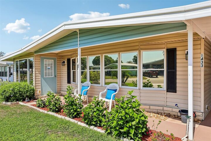 Property Photo:  1433 Apache Circle  FL 32778 