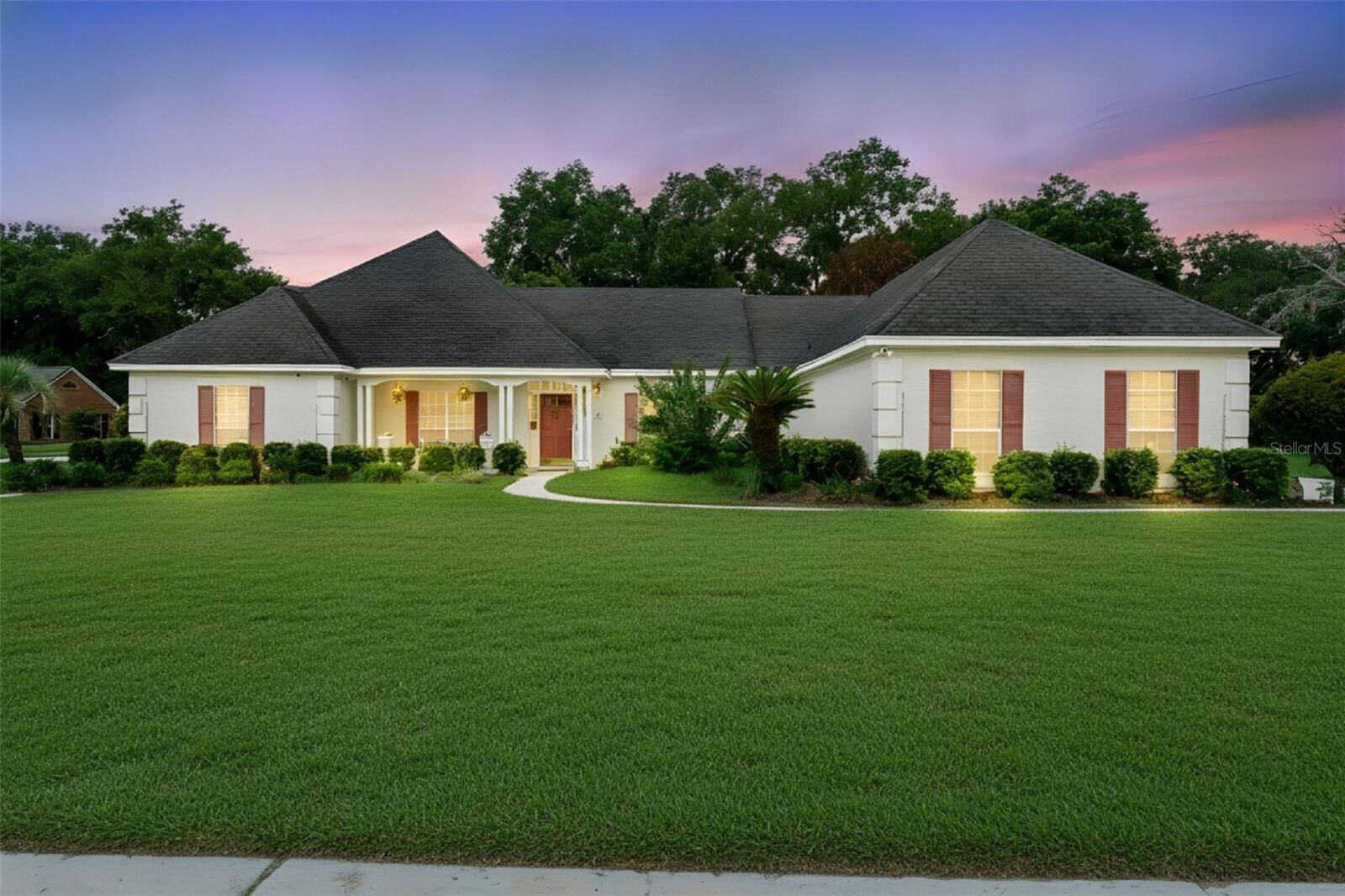 Property Photo:  2512 Tryon Place  FL 34786 