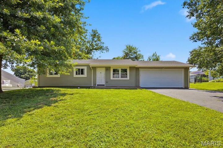 Property Photo: 502 Hill Drive MO 63025