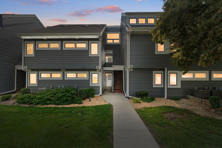 Property Photo:  1522 Grandview Ct  WI 53139 