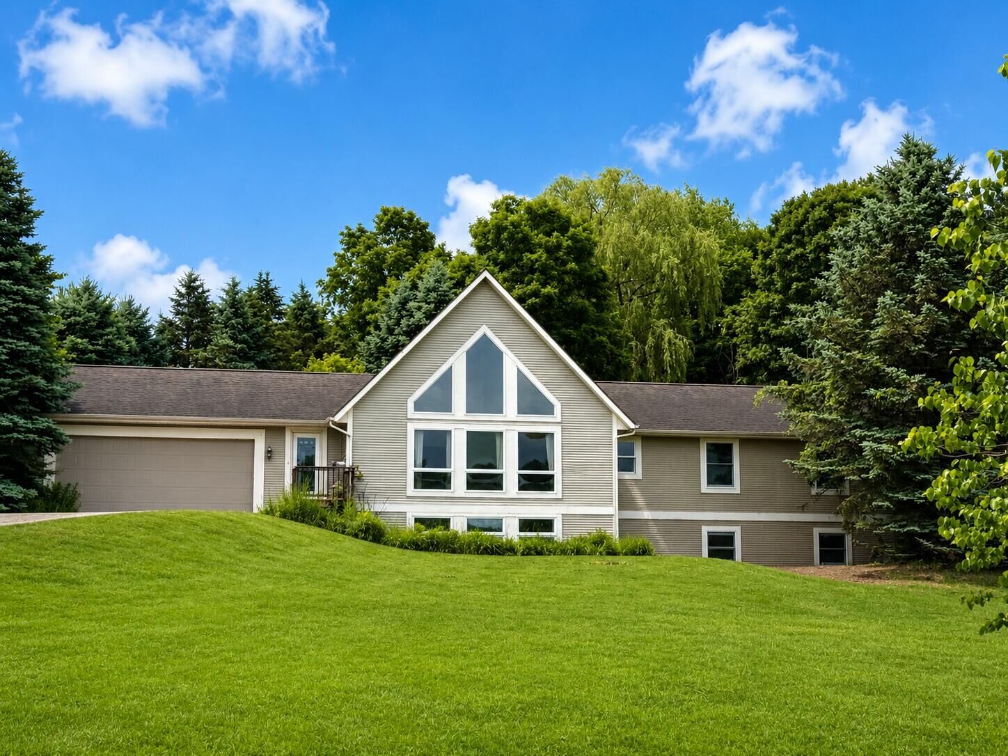 Property Photo:  350 Mary Court  MI 49421 