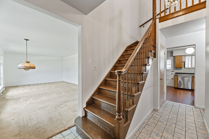 Property Photo: 9701 Kedvale Avenue IL 60076