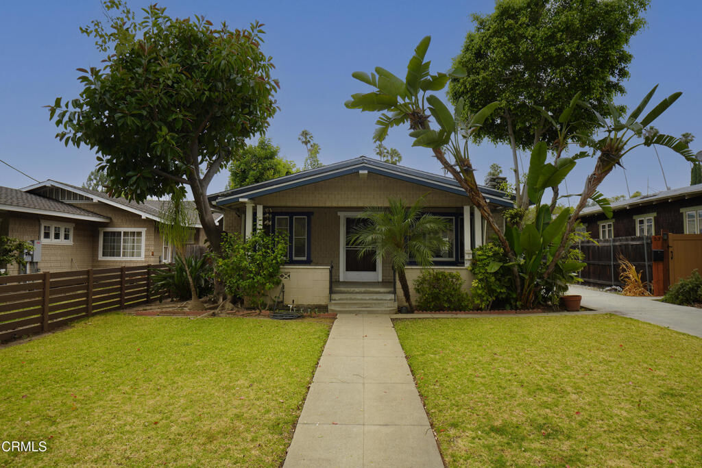 Property Photo:  45 N Meridith Avenue  CA 91106 