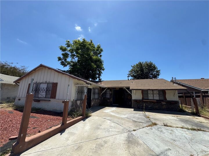 Property Photo:  7265 Skyline Drive  CA 92114 